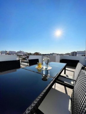 Sun Waves Beach Apartment